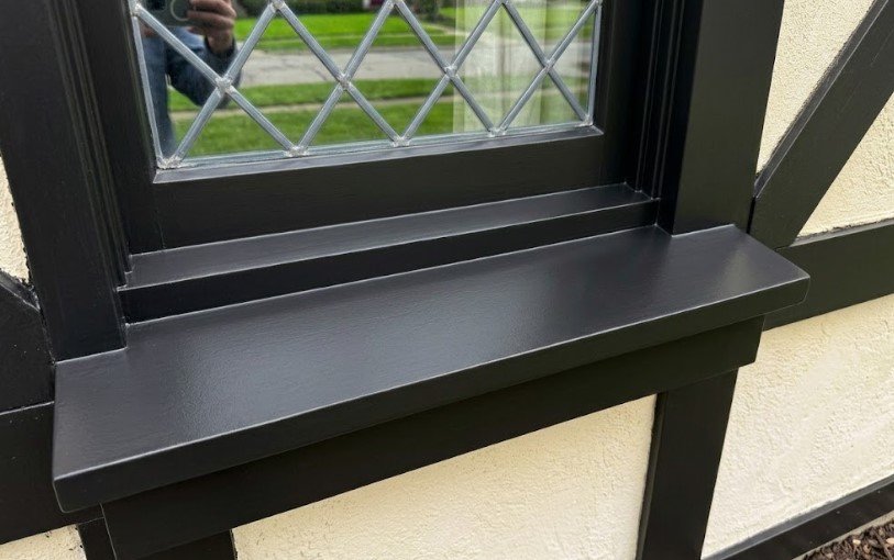 alligatored-sill-stripped-repainted