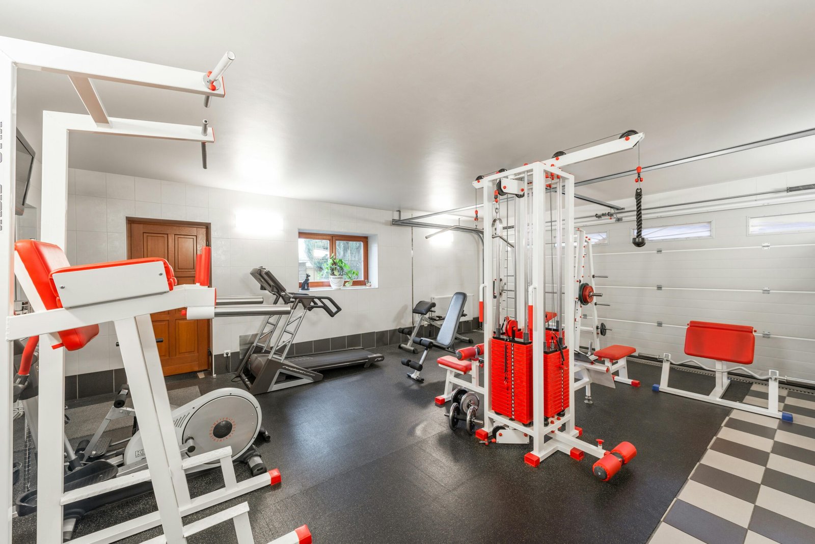 fitness center wall painting service